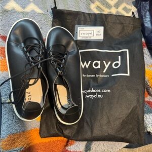 Swayd FLOW dance Black Lace-Up Leather Sneakers